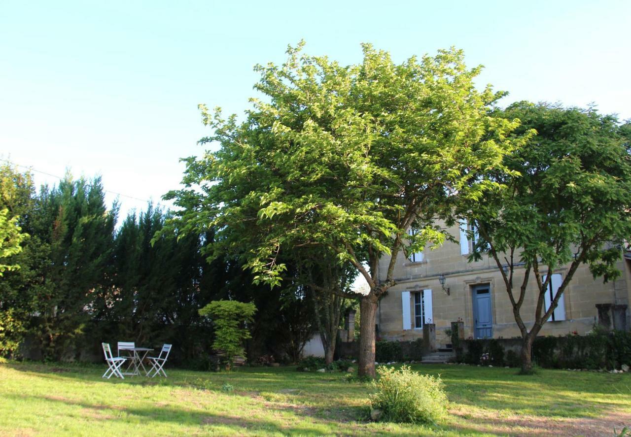 La Maison De... Espiet Exterior photo